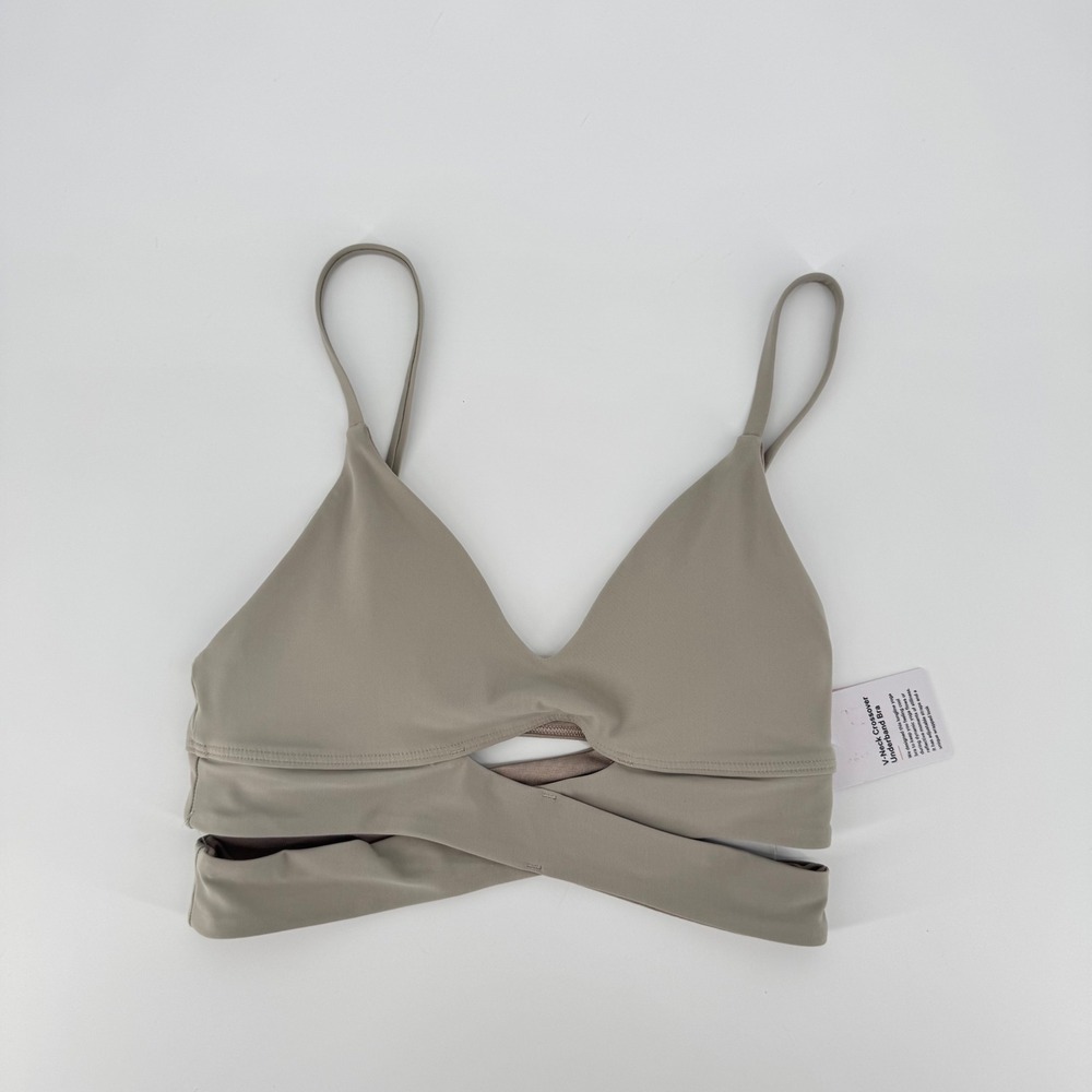 Lululemon V-Neck Crossover Underband Bra Raw Linen LW2EISS Size 2 Nulu Yoga Bra